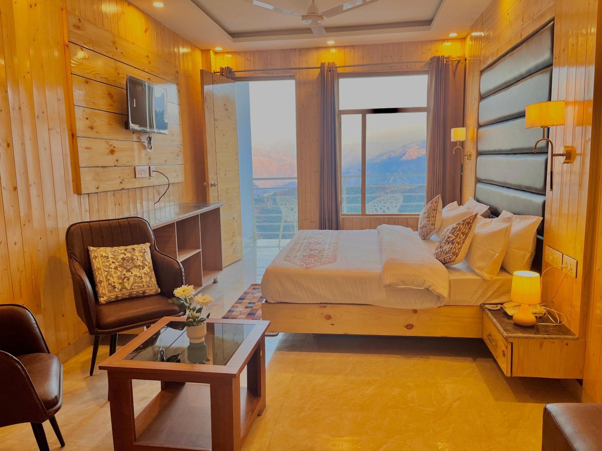 Hotel Classic Crown - #Scenic Mountain View #Open Terrace #Parking #Premium Rooms With Balcony #Guest Preferred #Best Selling Hotel In Mussoorie Exterior photo